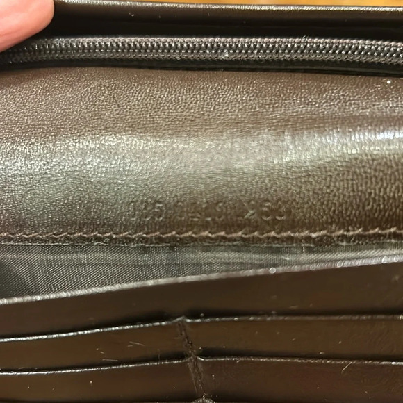 GUCCI wallet GUC brown leather long wallet VINTAGE gold clasp Luxury Find - Picture 14 of 14